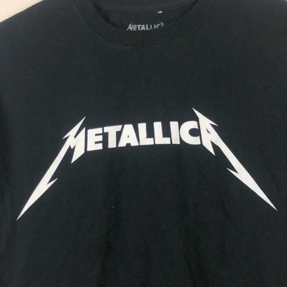 Metallica Classic Graphic Short Sleeve Top - Picture 3 of 5